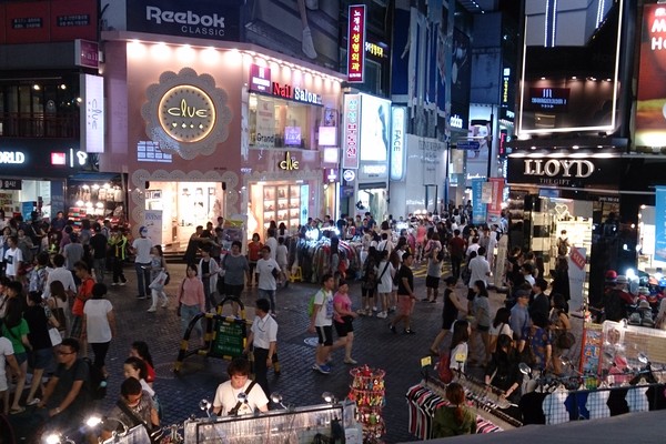관광객 ‘숫자’보다 ‘돈 쓰는 방식’…한·중·일 인바운드 경쟁 2라운드
