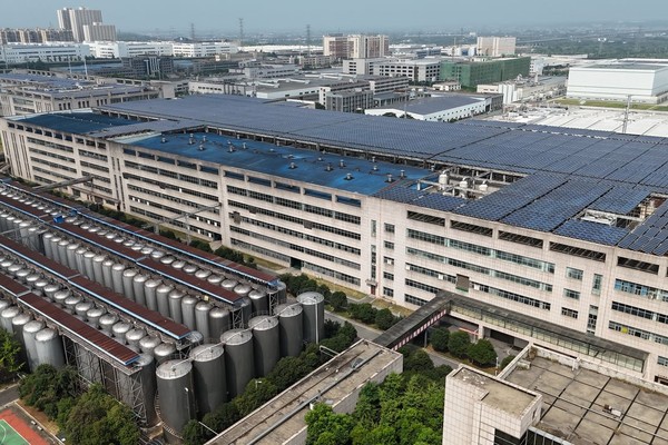 중국, 태양광 제조기술 12종 수출통제 추진…차세대 전지 기술도 포함